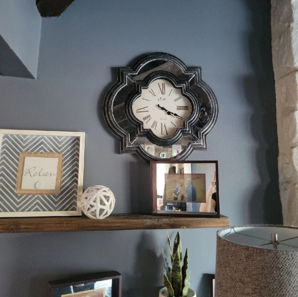 Wall clock